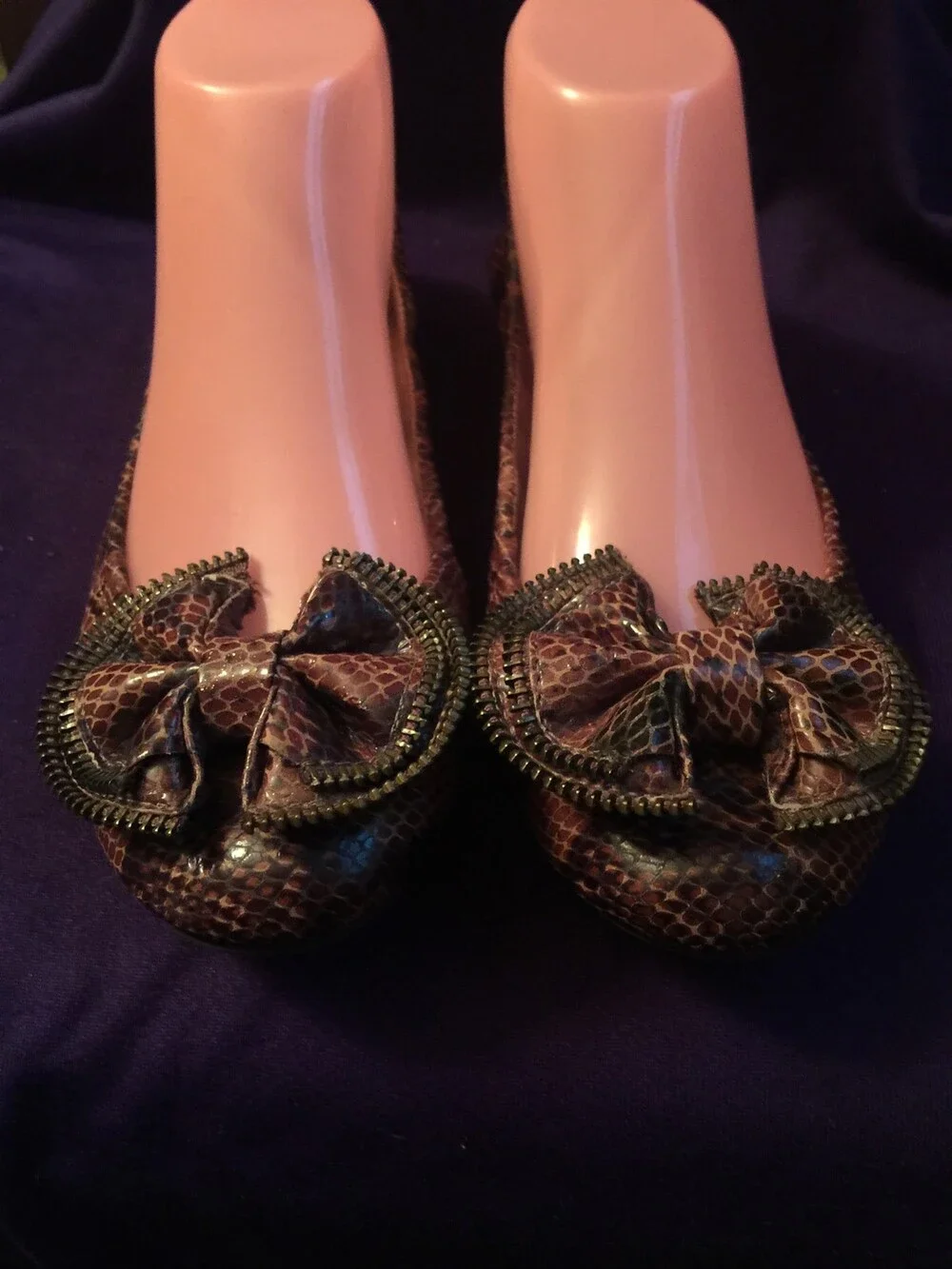 Gianni Bini SZ 6M Women's Brown Snake Print Ballet Flats W/ Zipper Bow